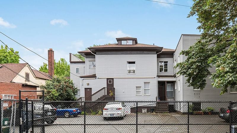 Photo of the Listing