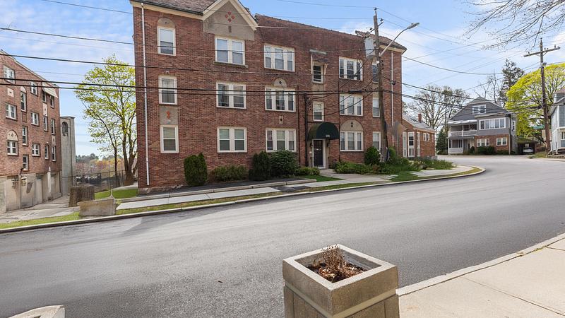 Photo of the Listing
