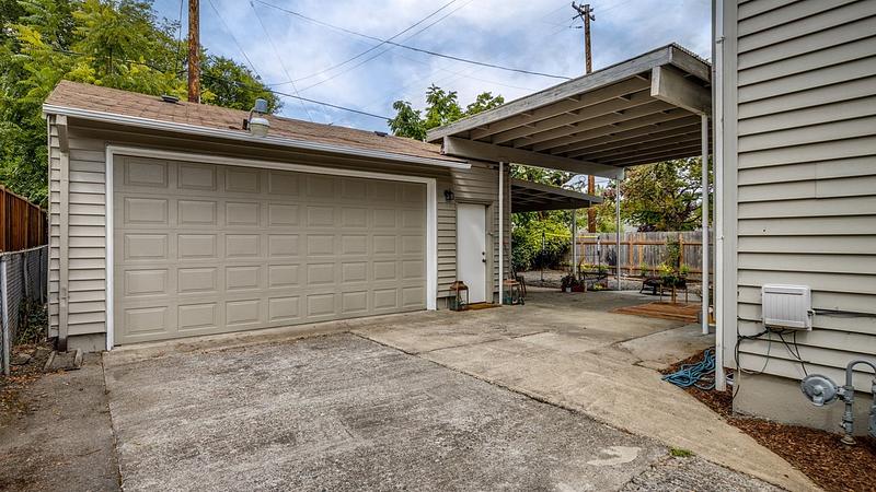 Photo of the Listing
