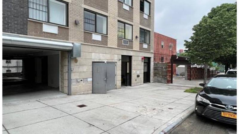 Photo of the Listing