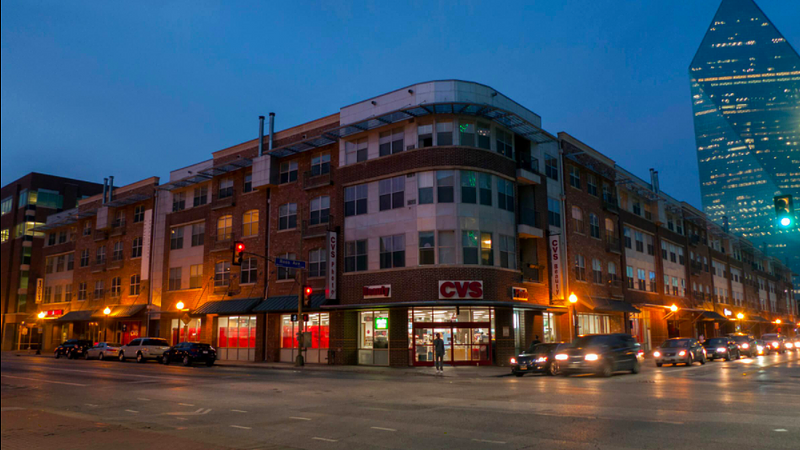 1001 Ross Ave Apartments