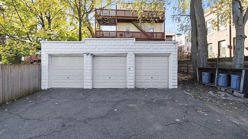 Photo of the Listing