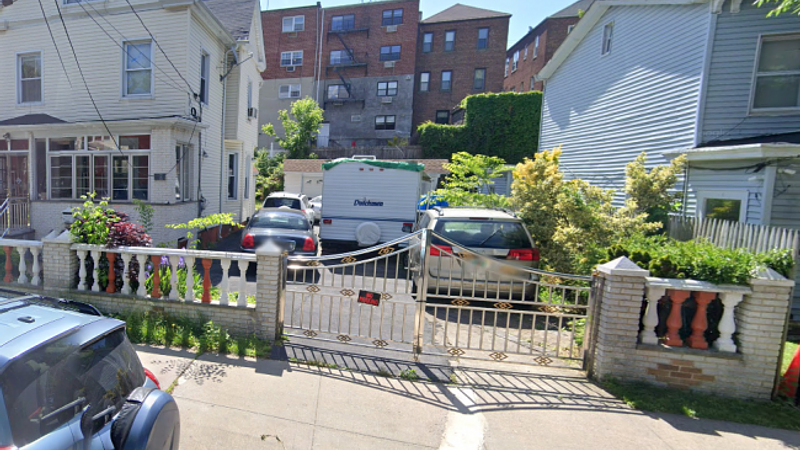 Photo of the Listing