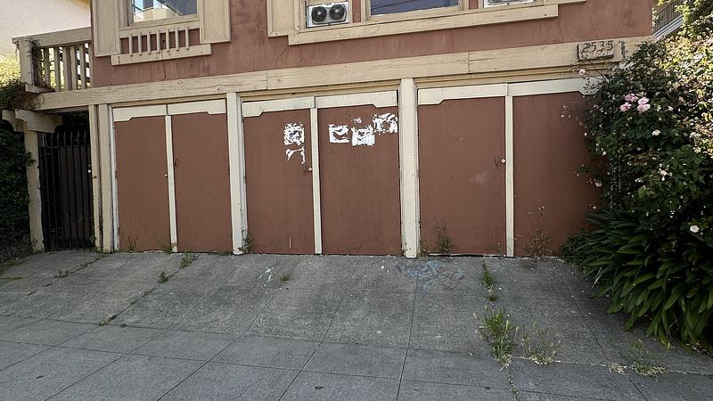 Photo of the Listing